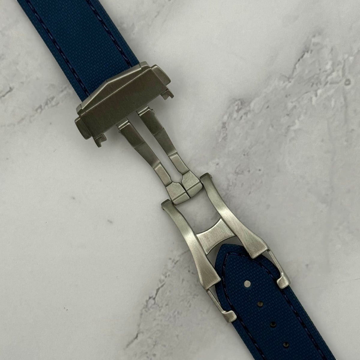 Navy blue FKM rubber watch strap. 316L stainless steel deployant clasp. Quick release pins. 20mm, 22mm.