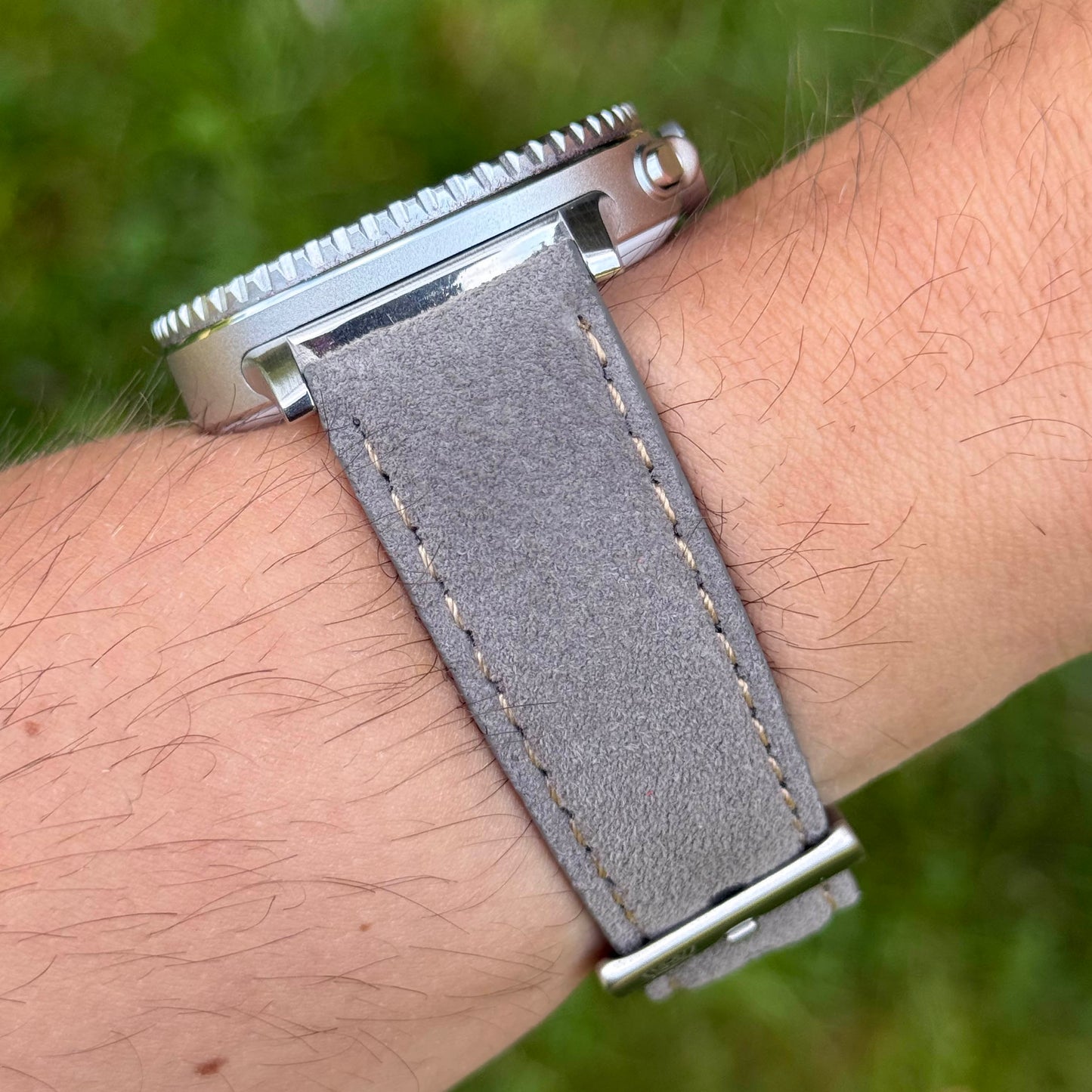 The Paris: Light Grey Padded Suede Samsung Galaxy Watch Ultra / Watch 8/9 Strap
