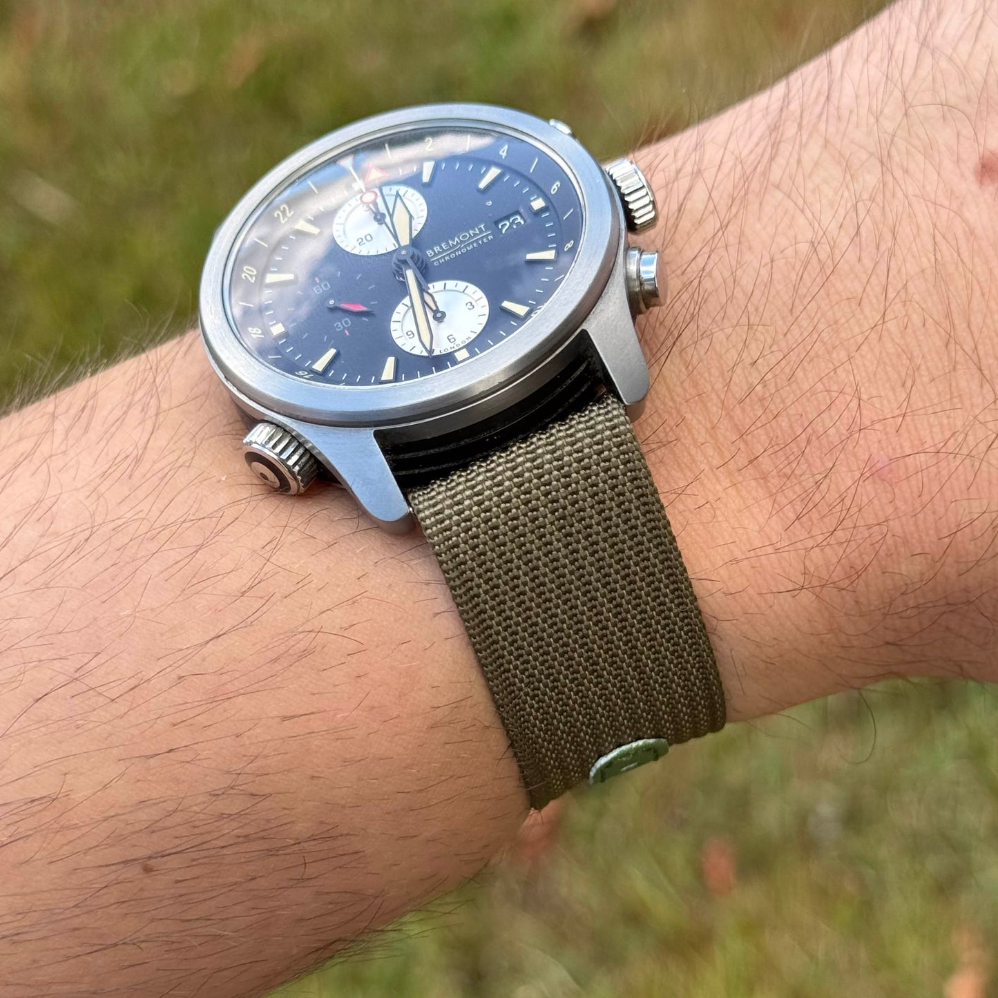 The Stockholm: Khaki Green Ribbed Nylon Single Pass Deployant Strap